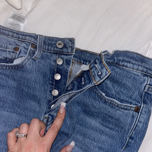 501® ORIGINAL FIT WOMEN'S JEANS - Picture 3 of 4